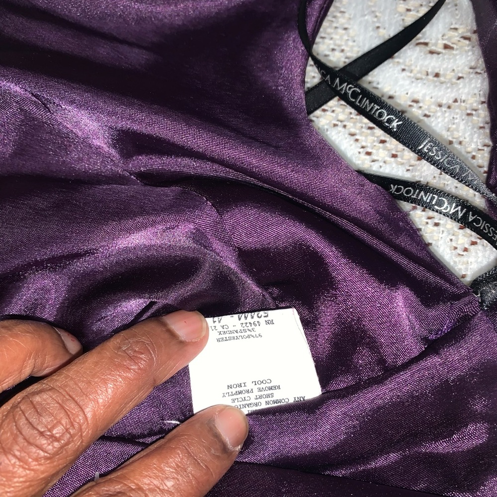 Dress - Picture 5 of 5